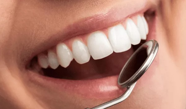 4 Ways to Keep Your Dental Implants Properly Maintained